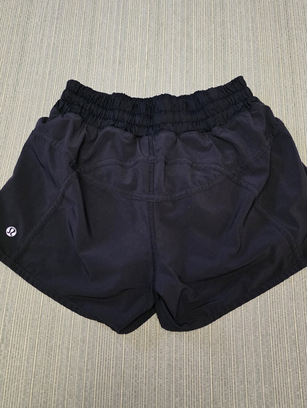 🍋 Bundle Of 3 Lululemon Shorts - Picture 6 of 10